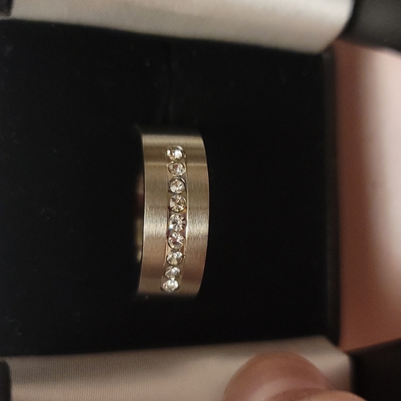 Other - BEAUTIFUL MENS BAND RING SIZE 11